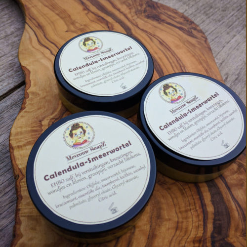 Zalf met calendula en smeerwortel door Mevrouw Soapz