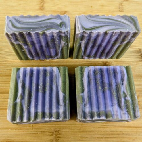 zeep met lavendel en klei van Mrs Handmade