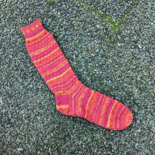 Rood-oranje sokken maat 40-41 lang